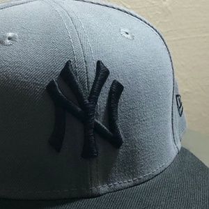 NEW YORK YANKEES STORM GRAY BASIC 59FIFTY FITTED